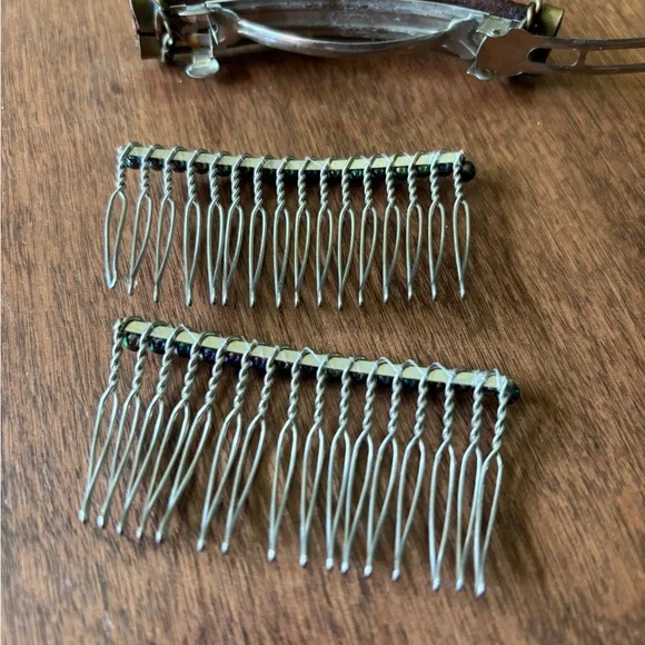 3 for $20 Vintage Style Hair Comb Set with matching barette - Picture 6 of 7